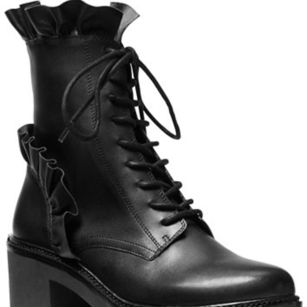 NWT Michael Kors Bella Booties